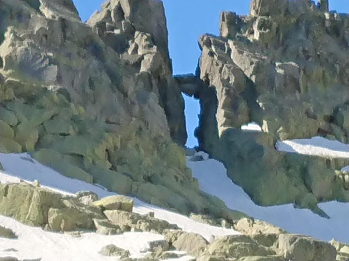 Cara Norte De Gredos Hoyos del Espino Εξωτερικό φωτογραφία